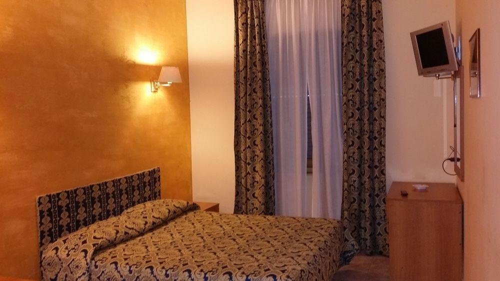 Hotel Industrial Roma Eksteriør bilde